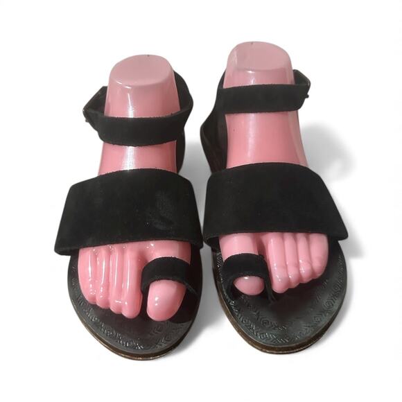 Free People Black Torrence Flat Sandal Strappy Open Toe- Women's Size 38 US 7.5 - Picture 3 of 8